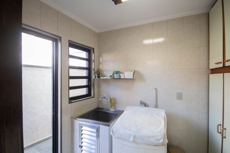 Casa à venda com 198m², 3 quartos e 5 vagasÁrea de Serviço