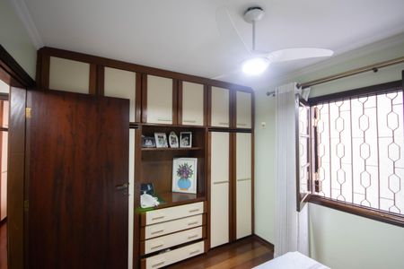Casa à venda com 198m², 3 quartos e 5 vagasQuarto