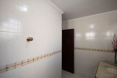 Casa à venda com 198m², 3 quartos e 5 vagasBanheiro
