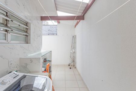 Casa para alugar com 135m², 3 quartos e 1 vagaÁrea de Serviço