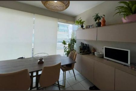 Apartamento à venda com 72m², 2 quartos e 1 vaga