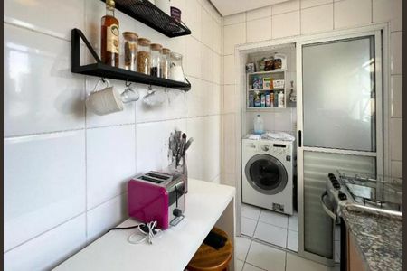Apartamento à venda com 72m², 2 quartos e 1 vaga