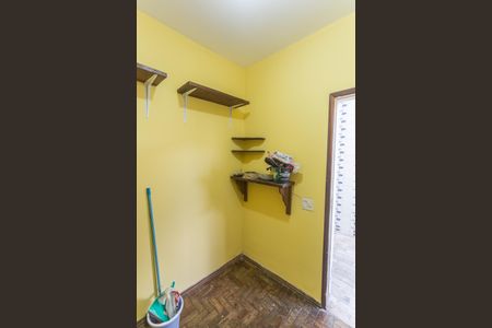 Apartamento à venda com 140m², 4 quartos e 2 vagas Apartamento à venda com 140m², 4 quartos e 2 vagasQuarto de Serviço