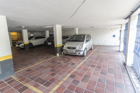 Apartamento à venda com 140m², 4 quartos e 2 vagas Apartamento à venda com 140m², 4 quartos e 2 vagasGaragem