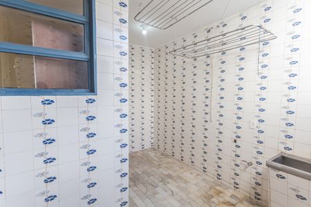 Apartamento à venda com 140m², 4 quartos e 2 vagas Apartamento à venda com 140m², 4 quartos e 2 vagasÁrea de Serviço