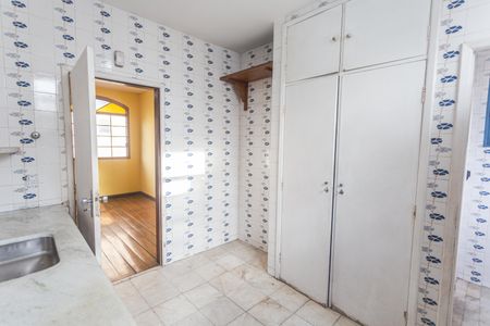 Apartamento à venda com 140m², 4 quartos e 2 vagas Apartamento à venda com 140m², 4 quartos e 2 vagasCozinha