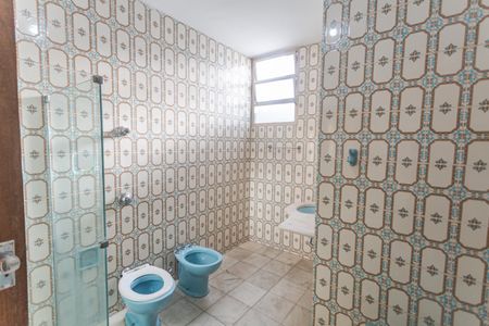 Apartamento à venda com 140m², 4 quartos e 2 vagas Apartamento à venda com 140m², 4 quartos e 2 vagasBanheiro Social