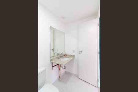 Apartamento para alugar com 28m², 1 quarto e sem vaga Apartamento para alugar com 28m², 1 quarto e sem vagaBanheiro da Suíte