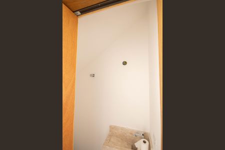 Casa à venda com 115m², 3 quartos e 2 vagas Casa à venda com 115m², 3 quartos e 2 vagasLavabo