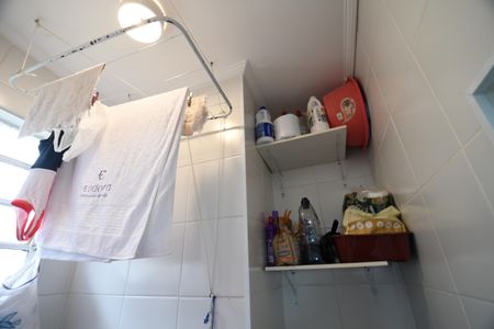 Apartamento à venda com 76m², 3 quartos e 1 vagaÁrea de Serviço