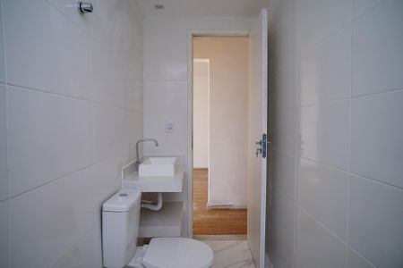 Apartamento à venda com 73m², 2 quartos e 1 vaga Apartamento à venda com 73m², 2 quartos e 1 vagaBanheiro