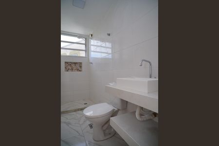 Apartamento à venda com 73m², 2 quartos e 1 vaga Apartamento à venda com 73m², 2 quartos e 1 vagaBanheiro