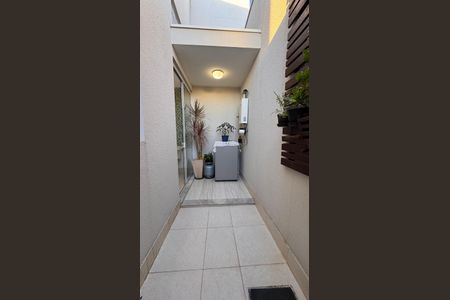 Casa de condomínio à venda com 207m², 3 quartos e 4 vagas Casa de condomínio à venda com 207m², 3 quartos e 4 vagasÁrea de Serviço