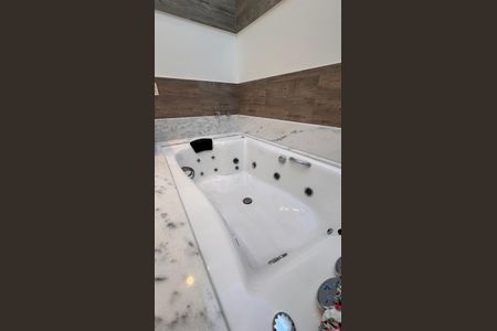 Casa de condomínio à venda com 207m², 3 quartos e 4 vagas Casa de condomínio à venda com 207m², 3 quartos e 4 vagasBanheiro da Suíte 3