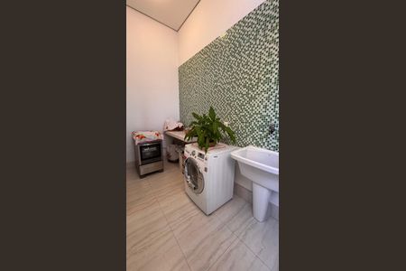 Casa de condomínio à venda com 207m², 3 quartos e 4 vagas Casa de condomínio à venda com 207m², 3 quartos e 4 vagasÁrea de Serviço