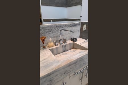 Casa de condomínio à venda com 207m², 3 quartos e 4 vagas Casa de condomínio à venda com 207m², 3 quartos e 4 vagasBanheiro da Suíte 3