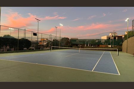 Casa de condomínio à venda com 207m², 3 quartos e 4 vagas Casa de condomínio à venda com 207m², 3 quartos e 4 vagasQuadra de Tenis