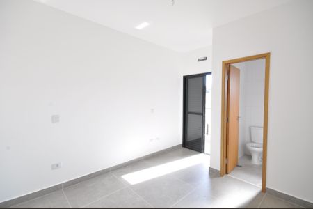 Casa à venda com 115m², 3 quartos e 2 vagasSuíte 1