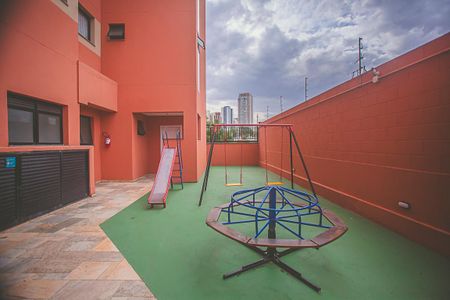 Apartamento à venda com 62m², 2 quartos e 2 vagas Apartamento à venda com 62m², 2 quartos e 2 vagasÁrea comum - Playground