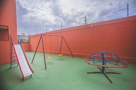 Apartamento à venda com 62m², 2 quartos e 2 vagas Apartamento à venda com 62m², 2 quartos e 2 vagasÁrea comum - Playground