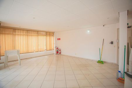 Apartamento à venda com 62m², 2 quartos e 2 vagas Apartamento à venda com 62m², 2 quartos e 2 vagasÁrea comum - Salão de festas