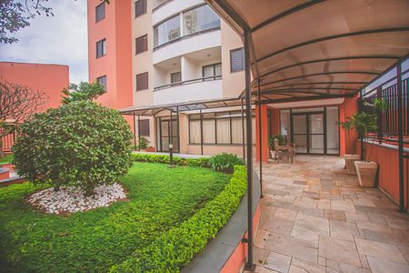 Apartamento à venda com 62m², 2 quartos e 2 vagas Apartamento à venda com 62m², 2 quartos e 2 vagasHall social