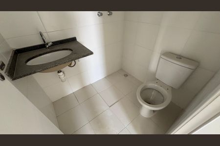 Apartamento à venda com 54m², 2 quartos e 1 vaga Apartamento à venda com 54m², 2 quartos e 1 vagaBanheiro