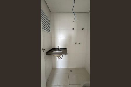 Apartamento à venda com 54m², 2 quartos e 1 vaga Apartamento à venda com 54m², 2 quartos e 1 vagaBanheiro da Suíte