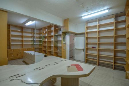 Casa à venda com 190m², 3 quartos e 1 vaga