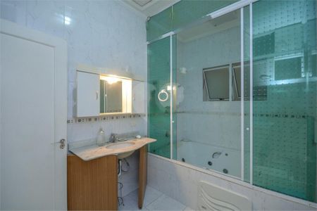 Casa à venda com 190m², 3 quartos e 1 vaga