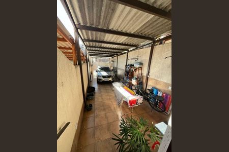 Casa à venda com 111m², 2 quartos e 2 vagas