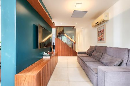 Apartamento à venda com 162m², 3 quartos e 1 vagaSala