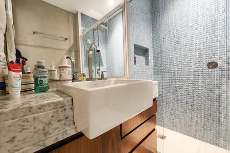 Apartamento à venda com 162m², 3 quartos e 1 vagaBanheiro da suite 1