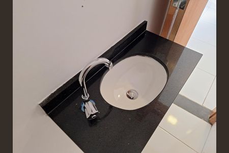 Casa de condomínio à venda com 59m², 2 quartos e 1 vaga Casa de condomínio à venda com 59m², 2 quartos e 1 vagaLavabo