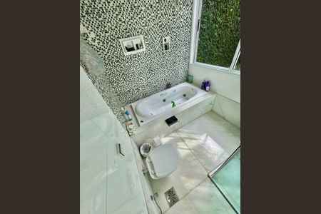 Casa à venda com 457m², 5 quartos e 10 vagasQuarto 1 - Suíte Presidencial