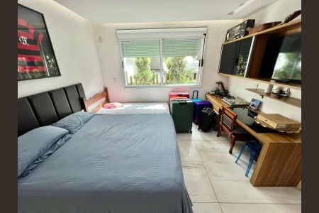 Casa à venda com 457m², 5 quartos e 10 vagasQuarto 2 - Suíte