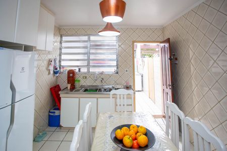 Casa à venda com 135m², 2 quartos e 2 vagasCozinha