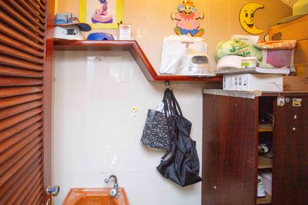 Casa à venda com 135m², 2 quartos e 2 vagasLavabo 2