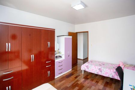 Casa à venda com 135m², 2 quartos e 2 vagasQuarto 2