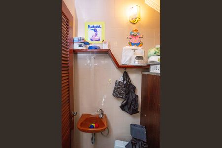 Casa à venda com 135m², 2 quartos e 2 vagasLavabo 2