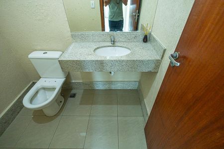 Casa à venda com 170m², 4 quartos e 3 vagasLavabo