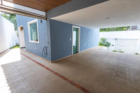 Casa à venda com 170m², 4 quartos e 3 vagasQuintal