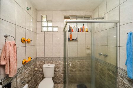 Casa à venda com 200m², 3 quartos e 2 vagas Casa à venda com 200m², 3 quartos e 2 vagasBanheiro