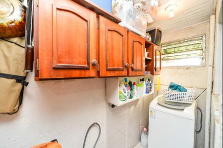 Casa à venda com 200m², 3 quartos e 2 vagas Casa à venda com 200m², 3 quartos e 2 vagasÁrea de Serviço