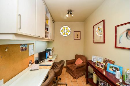 Casa à venda com 200m², 3 quartos e 2 vagas Casa à venda com 200m², 3 quartos e 2 vagasSala/Escritório