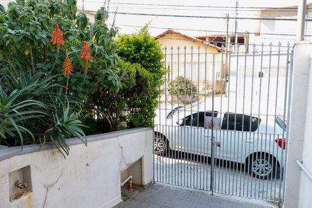 Casa à venda com 251m², 2 quartos e 2 vagas Casa à venda com 251m², 2 quartos e 2 vagasGaragem