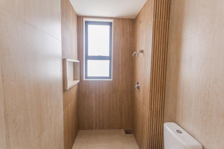 Apartamento à venda com 124m², 3 quartos e 2 vagas Apartamento à venda com 124m², 3 quartos e 2 vagasBanheiro da Suíte 1