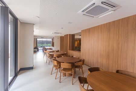 Apartamento à venda com 124m², 3 quartos e 2 vagas Apartamento à venda com 124m², 3 quartos e 2 vagasÁrea comum - Salão de Festas