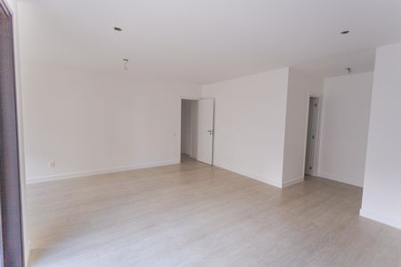 Apartamento à venda com 124m², 3 quartos e 2 vagas Apartamento à venda com 124m², 3 quartos e 2 vagasSala