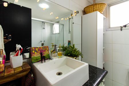 Apartamento à venda com 82m², 2 quartos e 2 vagasBanheiro